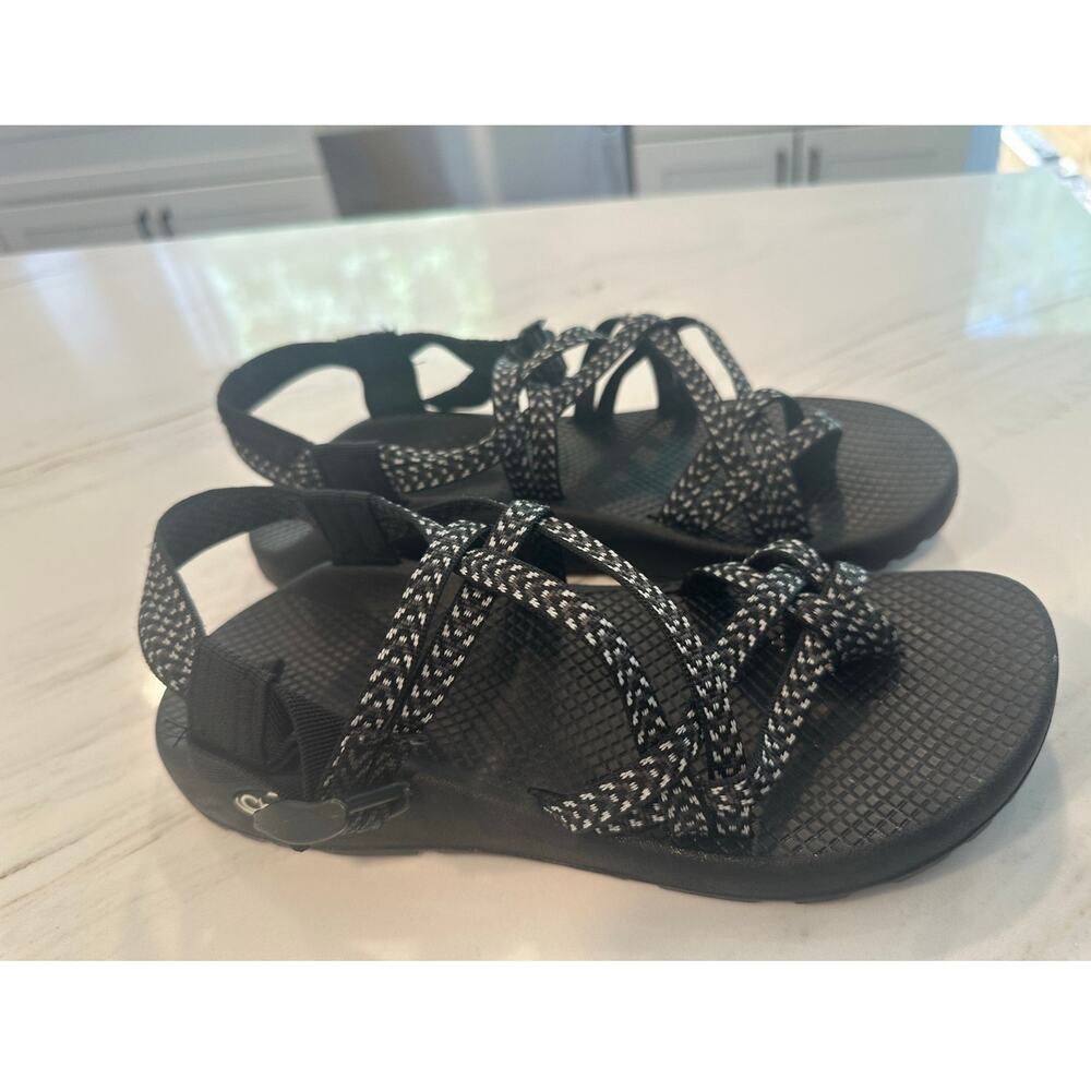 Chaco Women's Size 10 Sport Sandals Black White Strappy Hiking Comfort Outdoor - Picture 4 of 7